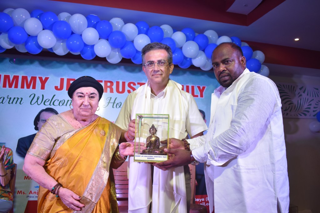 Visiting of French&nbsp;Ambassador