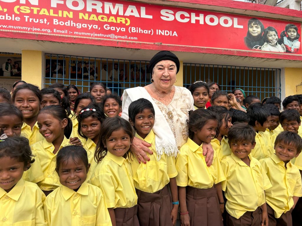 A Heartfelt Expression of Gratitude to Myriam and Eric Le Van for Educational Support